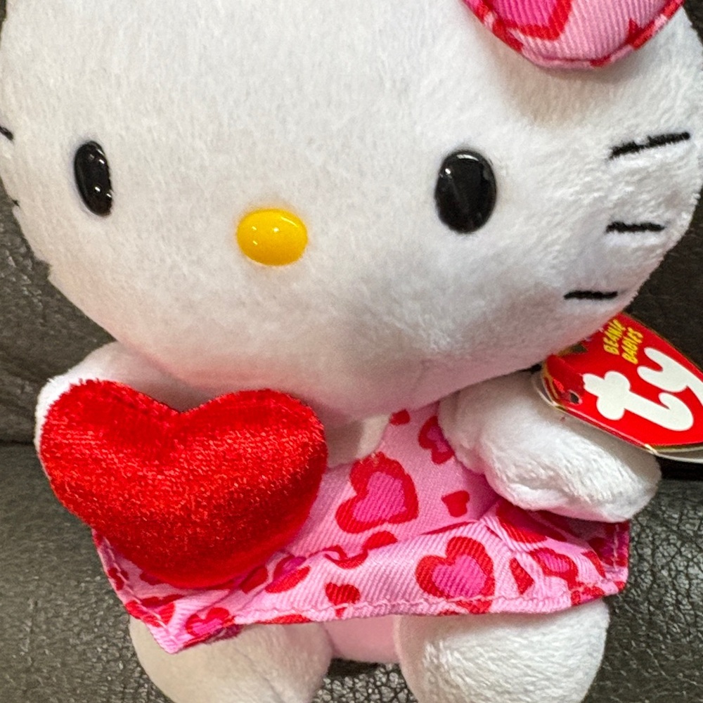 Hello kitty ty beanie baby kitty in heart leopard dress holding heart - Picture 2 of 6